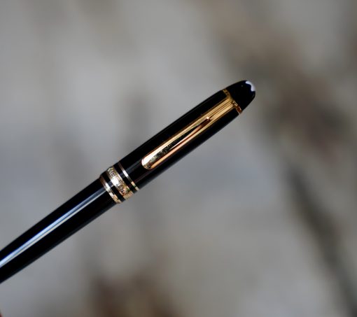 STYLO BILLE MONTBLANC MEISTERSTÜCK MOZART RESINE NOIRE & PL. OR- 107 MM