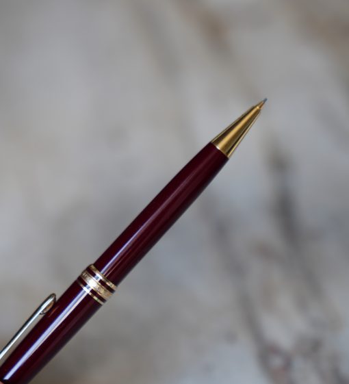 STYLO PORTE-MINES MONTBLANC MEISTERSTÜCK RESINE BORDEAUX & PL. OR 18 CARATS