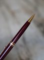 STYLO PORTE-MINES MONTBLANC MEISTERSTÜCK RESINE BORDEAUX & PL. OR 18 CARATS – Image 2