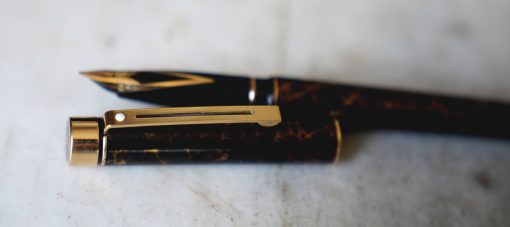 STYLO PLUME SHEAFFER TARGA LAQUE GOLDEN FILIGREE - PLUME EN OR MASSIF 18 CARATS