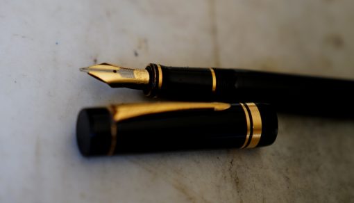 STYLO PLUME PARKER DUOFOLD CENTENNIAL PREMIERE GENERATION - PLUME EN OR MASSIF 18 CARATS