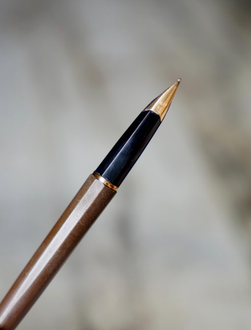 STYLO PLUME WATERMAN CONCORDE EN RESINE BRUNE - PLUME EN OR MASSIF 18 CARATS