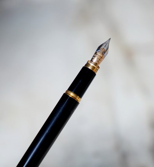 GRAND STYLO PLUME WATERMAN MAN 100 RESINE NOIRE - PLUME EN OR MASSIF 18 CARATS