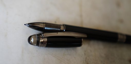 STYLO ROLLER MONTBLANC STARWALKER EN RESINE NOIRE - FINITION ULTRA BLACK