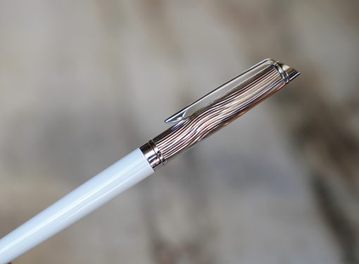 STYLO ROLLER WATERMAN HEMISPHERE - LAQUE BLANC CREME & METAL A DECOR DE VAGUES
