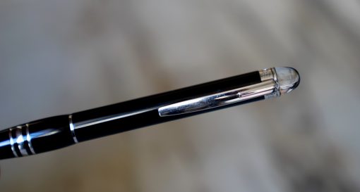 SUPERBE STYLO BILLE MONTBLANC STARWALKER EN RESINE NOIRE - FINITION PLATINUM