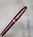 STYLO BILLE MONTBLANC 161 LEGRAND EN RESINE BORDEAUX & PL. OR 18 CARATS – Image 2