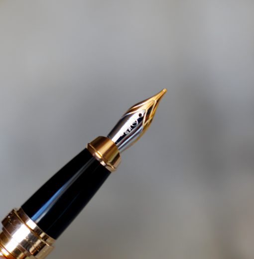 S.T. DUPONT OLYMPIO - BLOC PLUME PL. OR GODRONS - PLUME EN OR MASSIF 18 CARATS