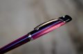 STYLO PLUME SHEAFFER VALOR EN RESINE ROUGE IRISEE & PLATINUM- PLUME OR 14 CARATS – Image 2