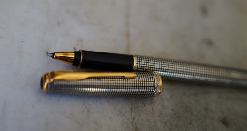 STYLO ROLLER PARKER SONNET EN ARGENT MASSIF 925 - FINITION QUADRILLEE