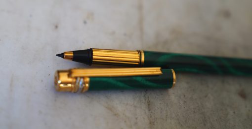 STYLO ROLLER MUST CARTIER TRINITY LAQUE VERTE MARBREE & PL. OR 18 CARATS