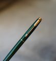 STYLO PLUME PARKER 75 EN LAQUE DE CHINE VERTE BOISEE - PLUME EN OR MASSIF 18 CARATS – Image 2