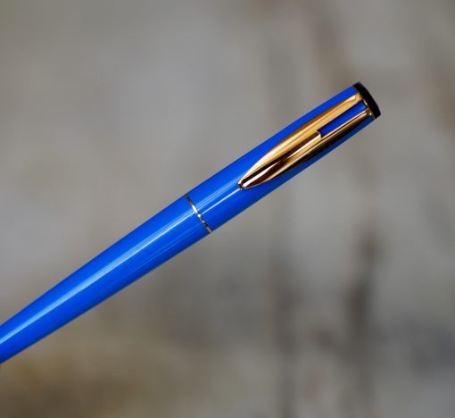 STYLO PLUME WATERMAN REFLEX EN RESINE BLEU COBALT & PLUME PL. OR CARENEE