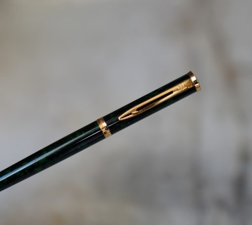 STYLO PLUME WATERMAN PREFACE EN LAQUE VERTE MARBREE - PLUME EN OR MASSIF 18 CTS