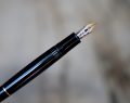 STYLO PLUME MONTBLANC MEISTERSTÜCK 146 EN RESINE NOIRE - PLUME EN OR MASSIF 18 CARATS – Image 2