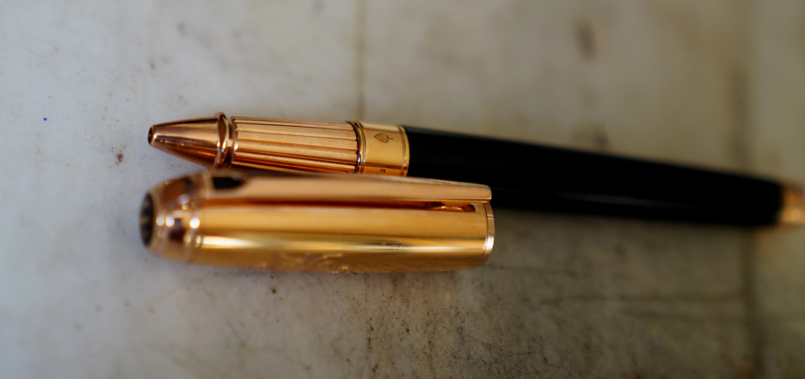 STYLO ROLLER S.T. DUPONT LIGNE D - LAQUE DE CHINE - EDITION SPECIALE FUERTE – Image 2