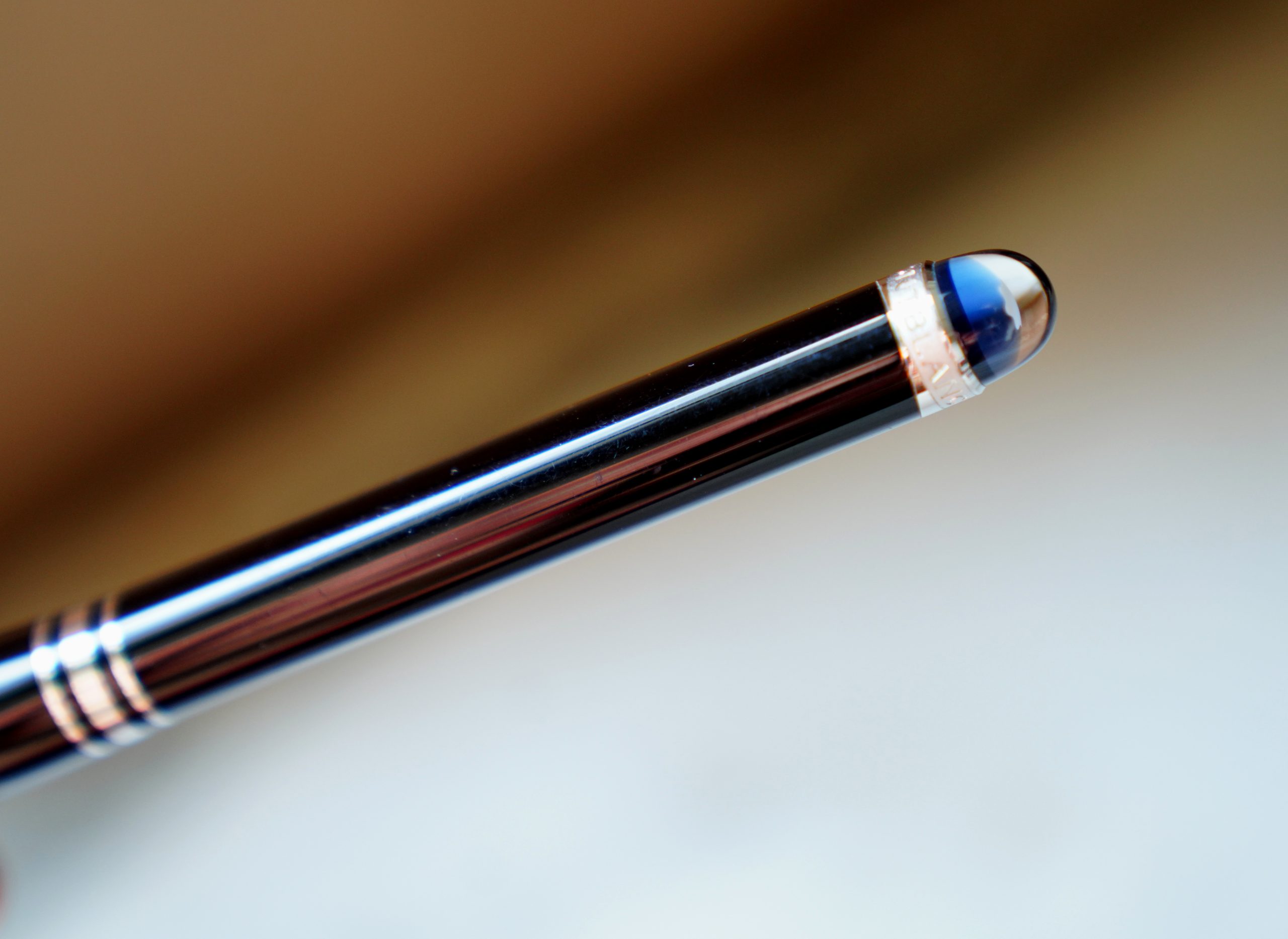 STYLO BILLE MONTBLANC STARWALKER RSINE NOIRE - FINITION PLATINUM - EDITION BLUE PLANET