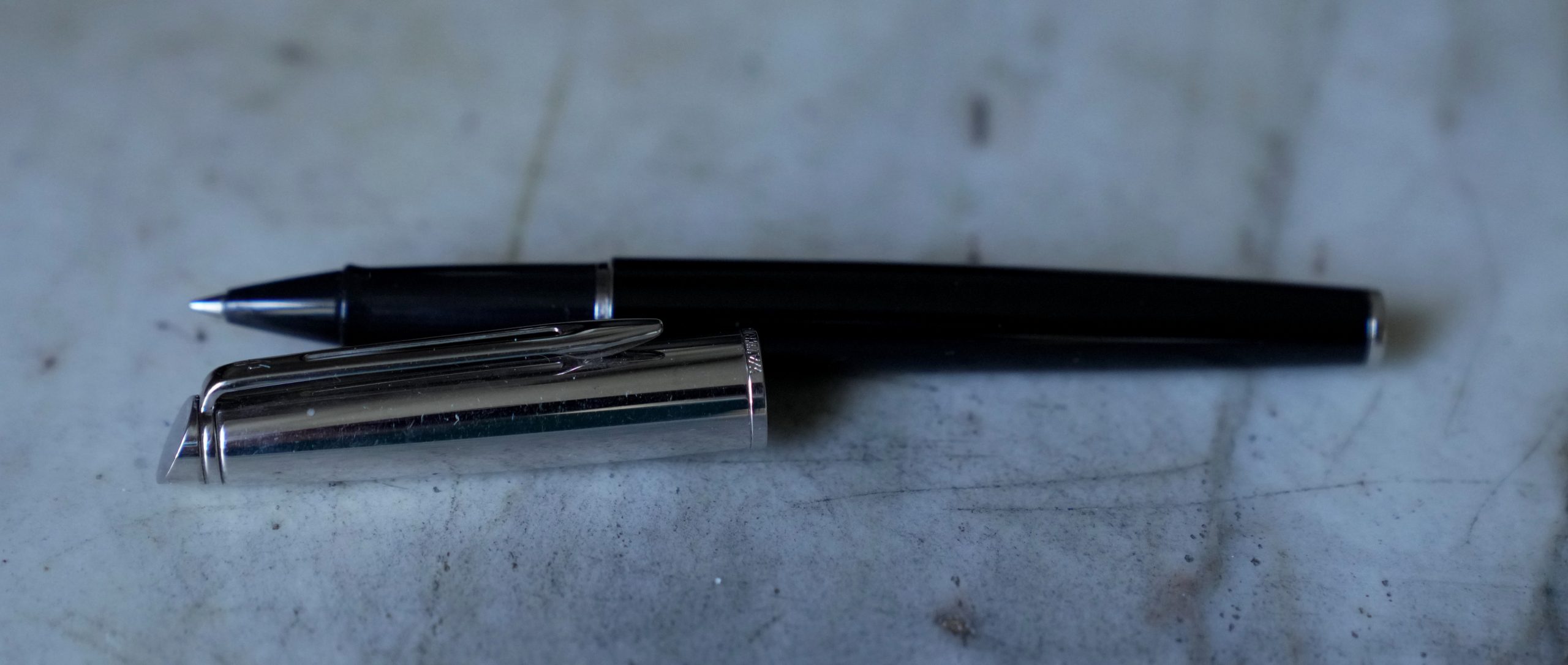 STYLO PLUME S.T. DUPONT OLYMPIO XL LAQUE DE CHINE NOIRE - PLUME OR MASSIF 18 CARATS – Image 4