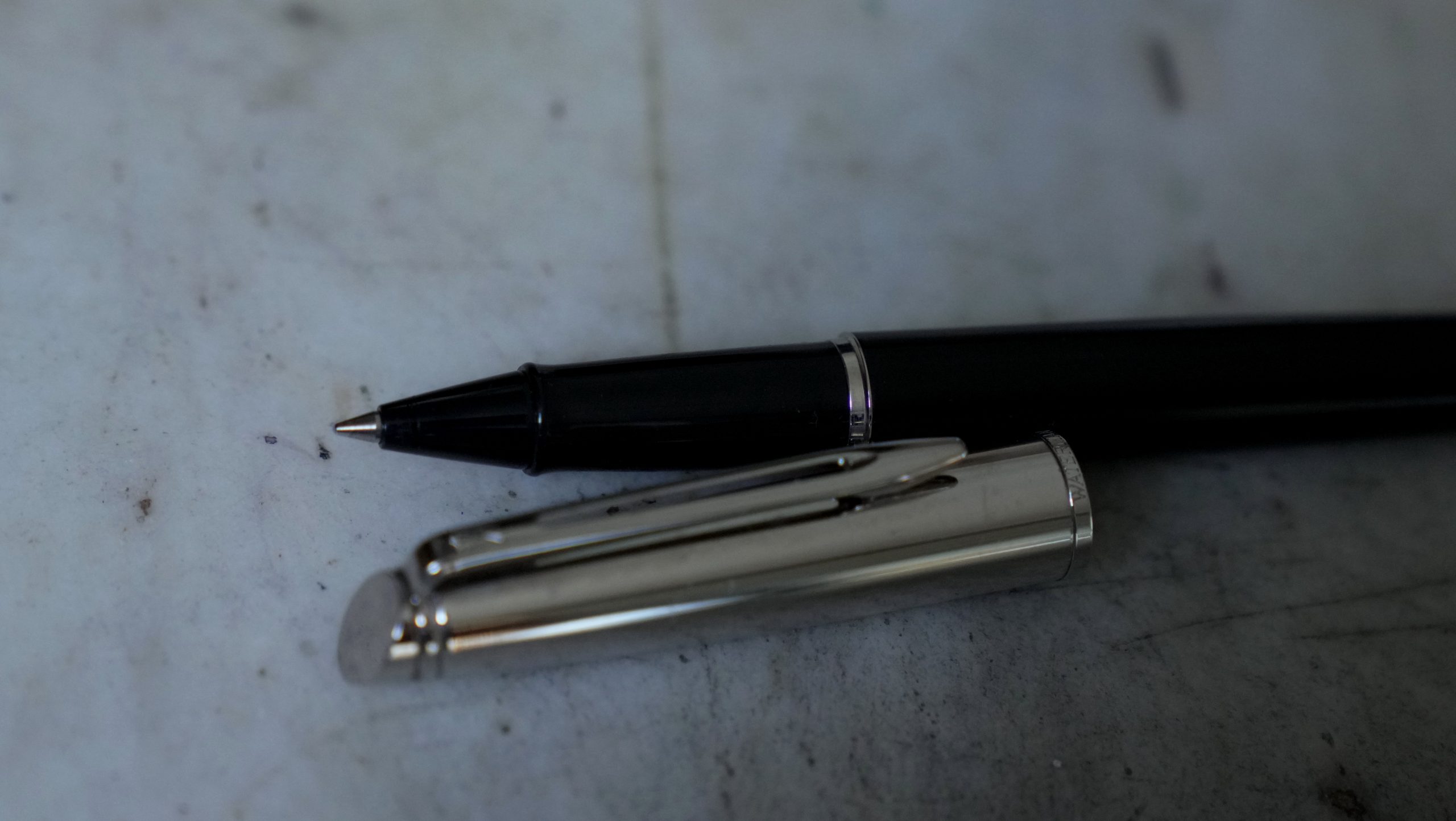 STYLO PLUME S.T. DUPONT OLYMPIO XL LAQUE DE CHINE NOIRE - PLUME OR MASSIF 18 CARATS – Image 5