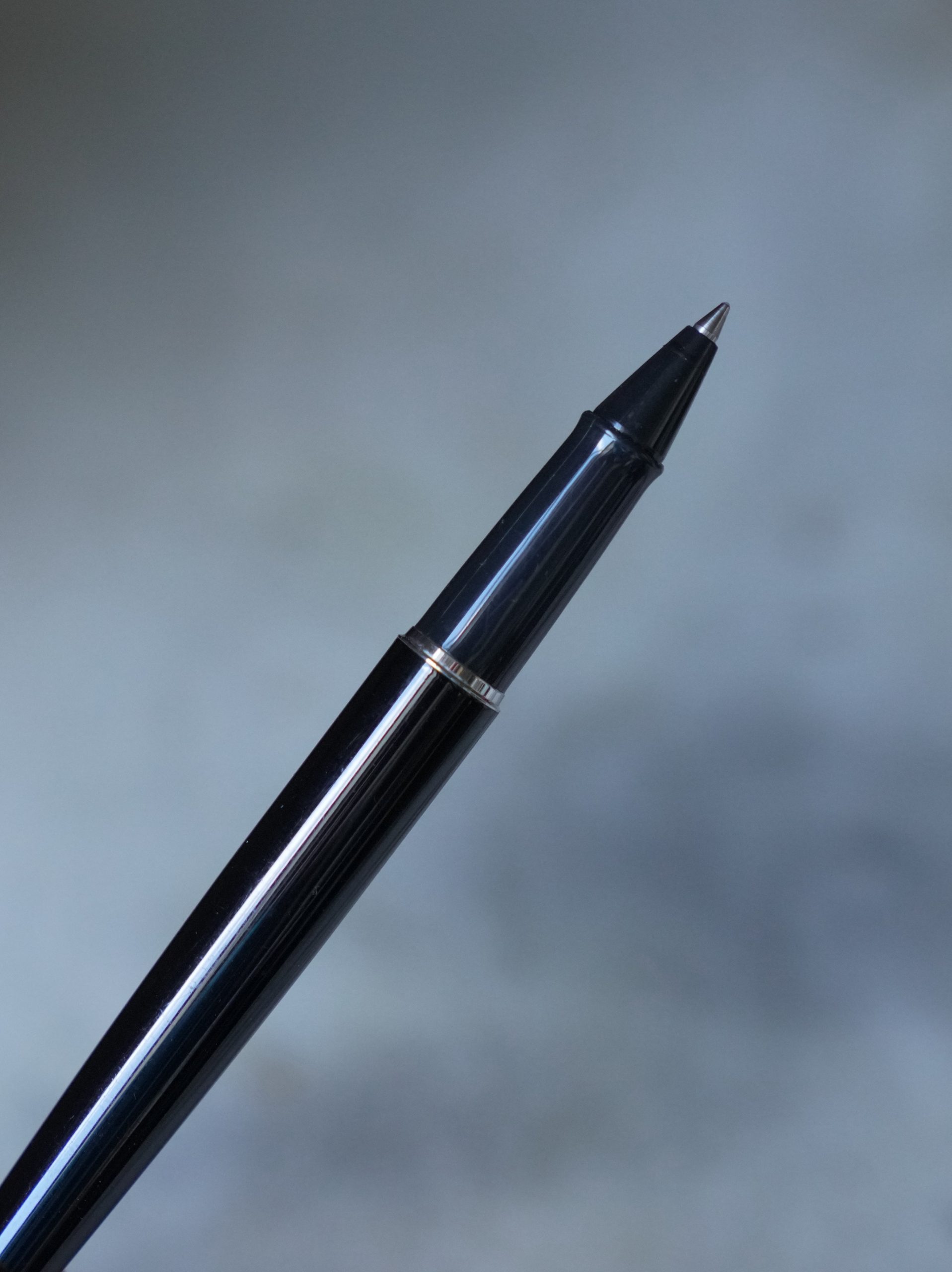 STYLO PLUME S.T. DUPONT OLYMPIO XL LAQUE DE CHINE NOIRE - PLUME OR MASSIF 18 CARATS – Image 8